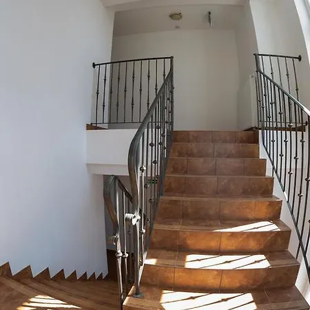 Patra فندق مبيت وإفطار 3*