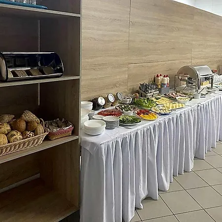 Patra فندق مبيت وإفطار وارسو