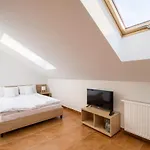 Patra Nocleg ze śniadaniem 3*