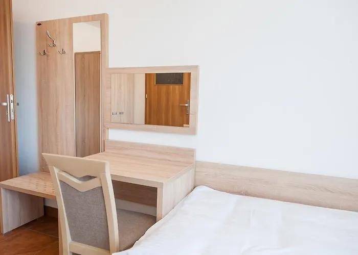 Bed and Breakfast Patra 3*